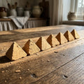 10 Pirámides de Palo Santo
